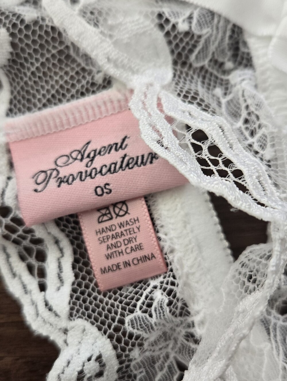 NEW Agent Provocateur White Lace Garter with Ribbon Detail